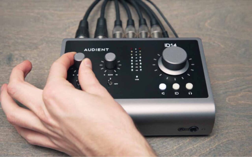 Vì Sao Nên Mua Thiết Bị Âm Thanh Tại Sound1? – Uy Tín, Giá Tốt, Bảo Hành Lâu Dài.