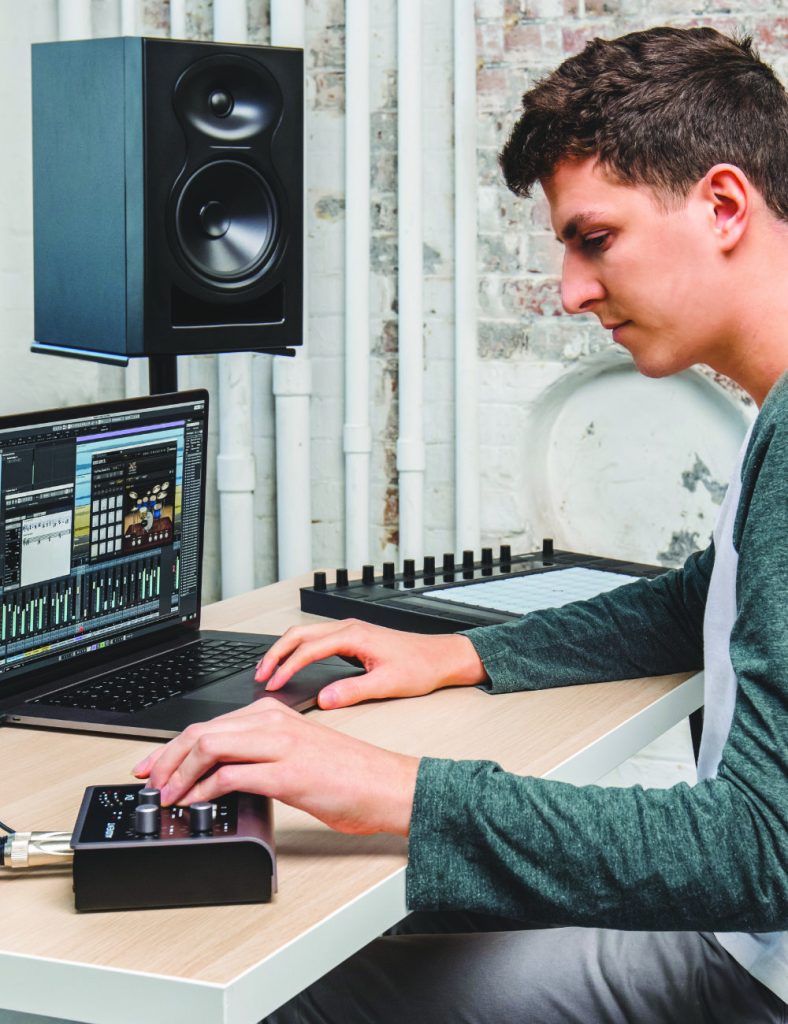 Audient iD4 MKII – Lựa Chọn Hoàn Hảo Cho Producer Mới Bắt Đầu.