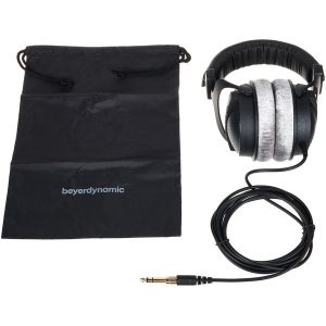 Beyerdynamic DT-770 Pro 80 Ohm phù hợp nhiều mục đích sử dụng: từ phòng thu chuyên nghiệp, thu âm tại nhà đến livestream, podcast – đảm bảo chất lượng âm thanh ổn định và trung thực.