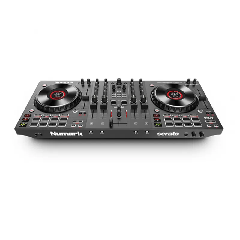 16 pad RGB trên NS4FX cho phép truy cập nhanh Hot Cue, Auto Loop, Sampler và Fader Cuts, hỗ trợ biểu diễn sáng tạo, hiệu ứng trực quan, phù hợp với mọi phong cách DJ hiện đại.