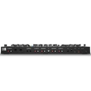 Traktor Kontrol S4 MK3 trang bị pad RGB cảm ứng đa năng và encoder loop thông minh, giúp DJ dễ dàng remix, tạo cue, kích hoạt loop hoặc trigger samples, mang đến trải nghiệm biểu diễn sáng tạo không giới hạn.