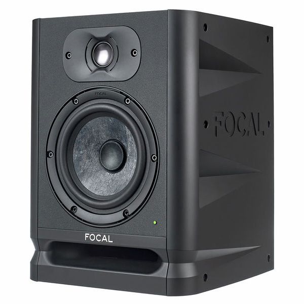 Focal Alpha 80 Evo sử dụng woofer 8 inch, dải tần rộng, độ méo thấp, hỗ trợ sản xuất âm nhạc chất lượng cao, đáp ứng tốt nhu cầu của kỹ sư âm thanh và producer chuyên nghiệp.