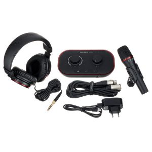 Focusrite Vocaster One Studio mang đến âm thanh 24-bit/48kHz rõ ràng, chi tiết, tối ưu cho giọng nói. Kết hợp micro dynamic và preset Enhance, giọng thu trở nên tự nhiên, ấm áp và chuyên nghiệp.