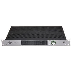 So với các dòng Apollo khác như x8 hoặc x8p, x16D Essentials vượt trội về số lượng I/O và công suất DSP, phù hợp cho phòng thu xử lý nhiều kênh cùng lúc. Thiết bị cũng đi kèm nhiều plugin UAD Essentials hơn, mang lại giải pháp toàn diện cho sản xuất âm nhạc chuyên nghiệp.