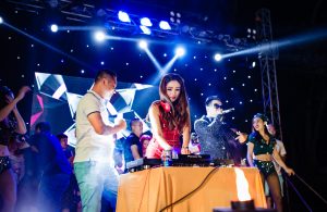 Giá Thuê DJ Mới Nhất 2025 – Dịch Vụ Thuê DJ Tại TP.HCM, Hà Nội Uy Tín