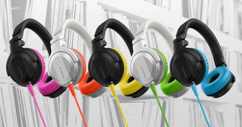 Giới thiệu Pioneer HDJ-CUE1 BluetoothPioneer HDJ-CUE1 Bluetooth là mẫu tai nghe DJ không dây mang phong cách trẻ trung, âm thanh mạnh mẽ và khả năng kết nối linh hoạt. Sản phẩm hoàn hảo cho DJ, producer và người yêu nhạc hiện đại muốn tự do di chuyển.