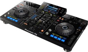 Bàn DJ XDJ RX – Tượng đài “All-in-One” của Pioneer DJ