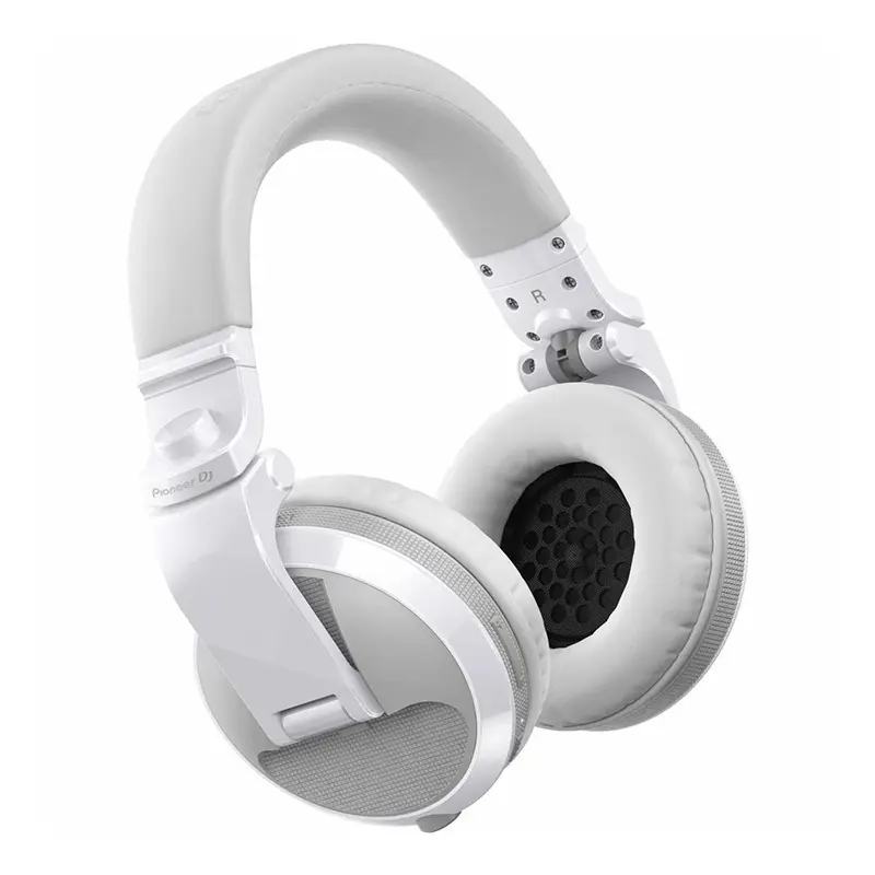 So với các thương hiệu khác, tai nghe DJ Pioneer nổi bật nhờ chất âm ổn định và độ bền cao trong môi trường biểu diễn.Thiết kế đồng bộ với hệ sinh thái thiết bị DJ giúp việc mix và kiểm soát âm thanh thuận lợi hơn. Đây là lựa chọn được nhiều DJ tin dùng cho club, sân khấu và phòng thu chuyên nghiệp.