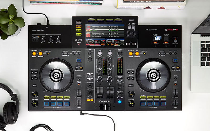 XDJ-RR Lướt, XDJ-RR Cũ & Giá Bán Mới Nhất – Đánh Giá Chi Tiết Bàn DJ XDJ-RR