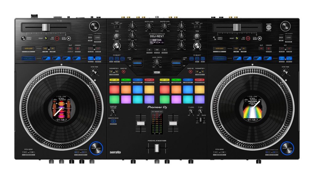 Bàn DJ Web (Online DJ)Chạy trực tiếp trên trình duyệt, không cần phần cứng, tiện lợi và dễ tiếp cận cho người mới. DJ Controller (Phần cứng) Thiết bị vật lý chuyên nghiệp, kết nối với phần mềm như Serato DJ hoặc Rekordbox, cho cảm giác điều khiển thật và chính xác hơn. Khác biệt chính DJ Web ưu tiên tiện lợi – học nhanh; DJ Controller tập trung hiệu suất – biểu diễn chuyên nghiệp.